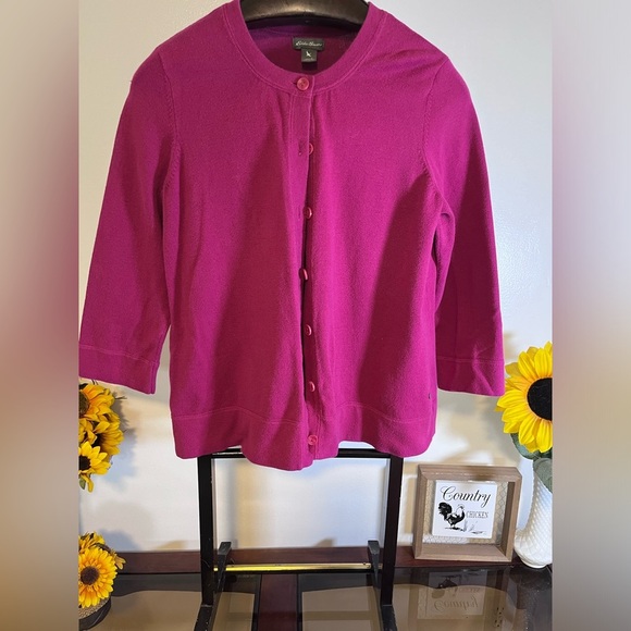 💗 Eddie Bauer Women’s Magenta Button-Front Cardigan 3/4 length lsleeve– Size L 💗 - Picture 2 of 6